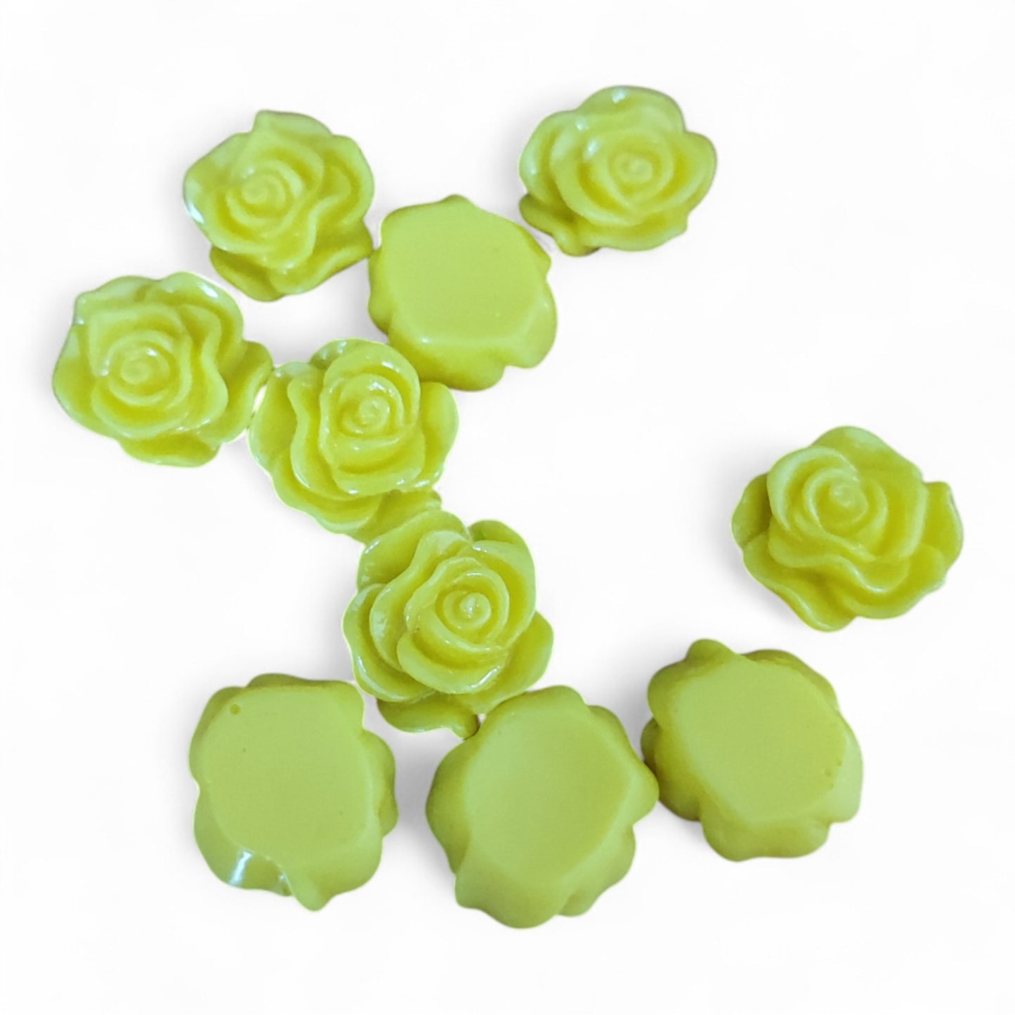 5 Cabochons Fleur en Résine – 13 mm – Couleurs au choix