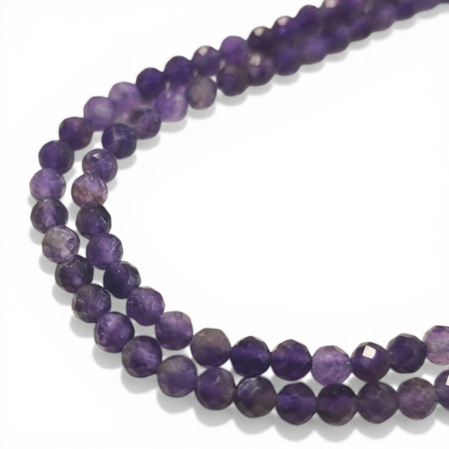Fil de Perles en Améthyste Naturelle – Rondes Facettées – 4 à 4,5 mm – 39 cm