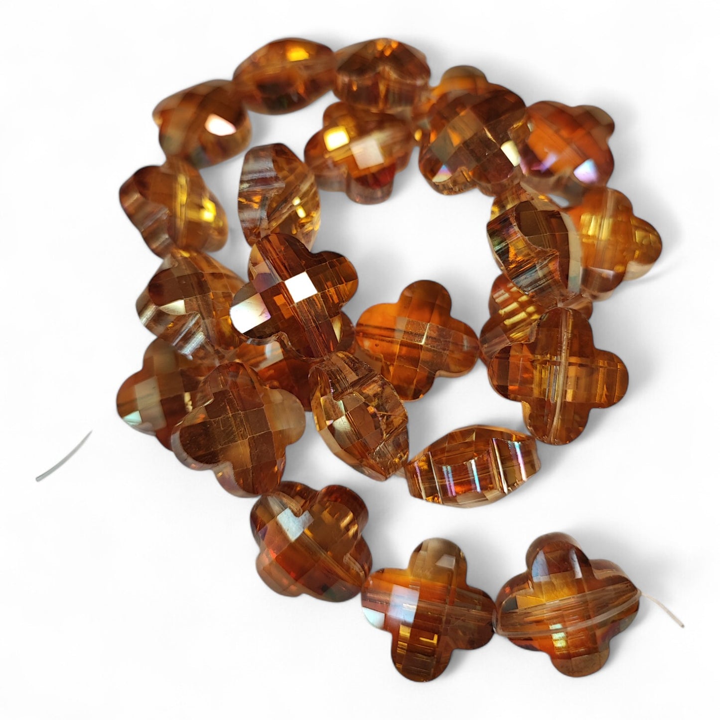 x1 Perle Trèfle Facettée – Cristal Arc-en-Ciel – 16 mm