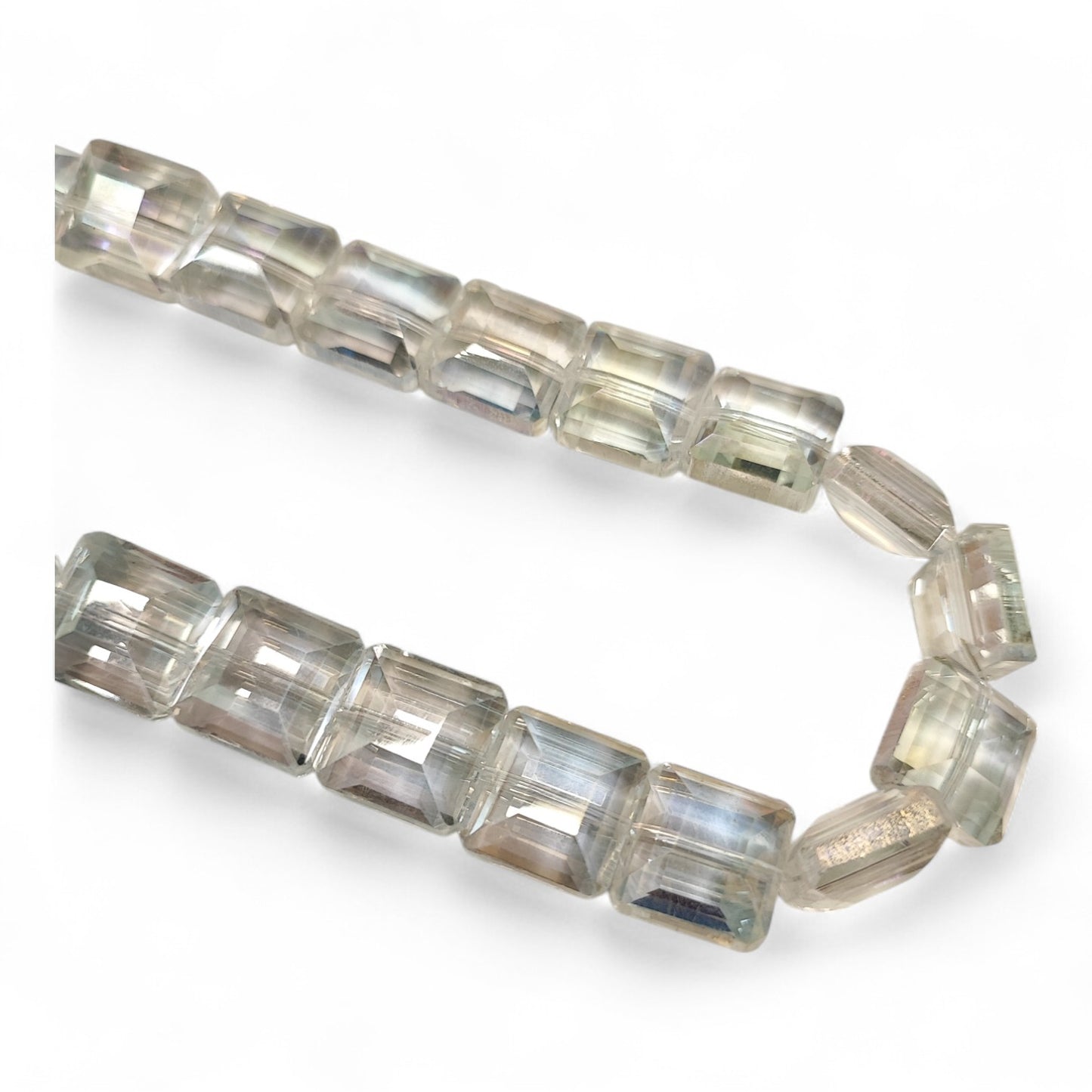 x1 Perle Carrée Facettée – Cristal Électrolytique – 13 mm