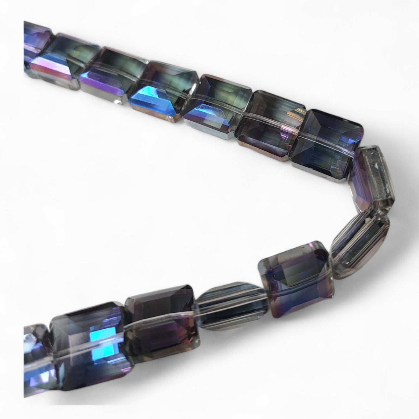 x1 Perle Carrée Facettée – Cristal Électrolytique – 13 mm