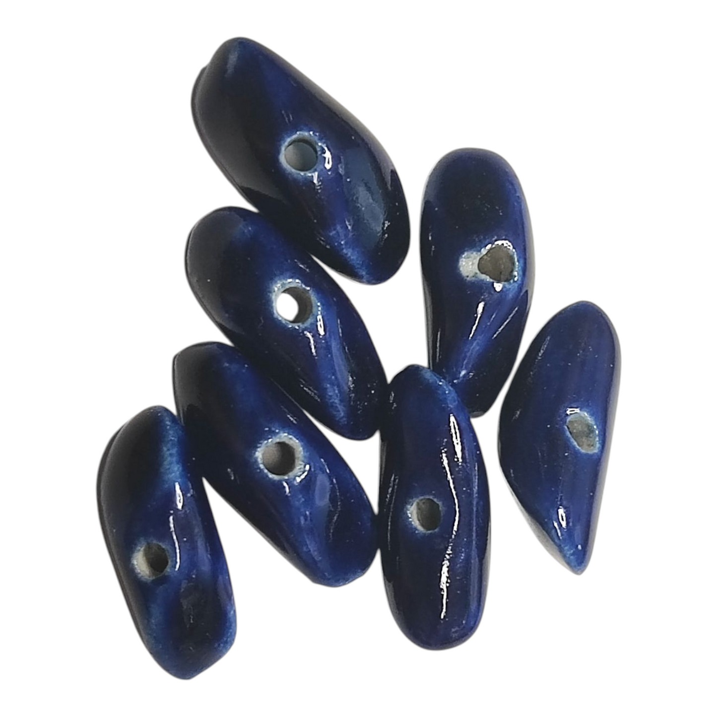 x2 Perles Céramique "Chips Allongée" – Bleu Foncé – 24x9 mm