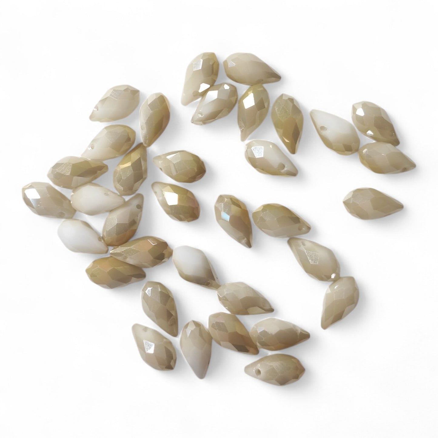 x10 Perles Gouttes Facettées en Verre – 12x6 mm