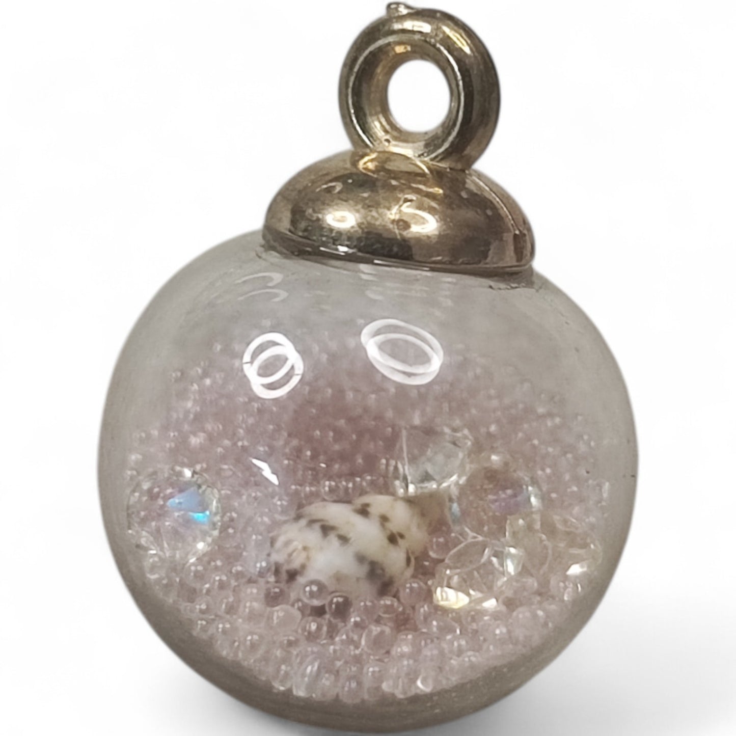 x1 Pendentif Globe en Verre avec mini perles, strass & coquillage – 16x21 mm