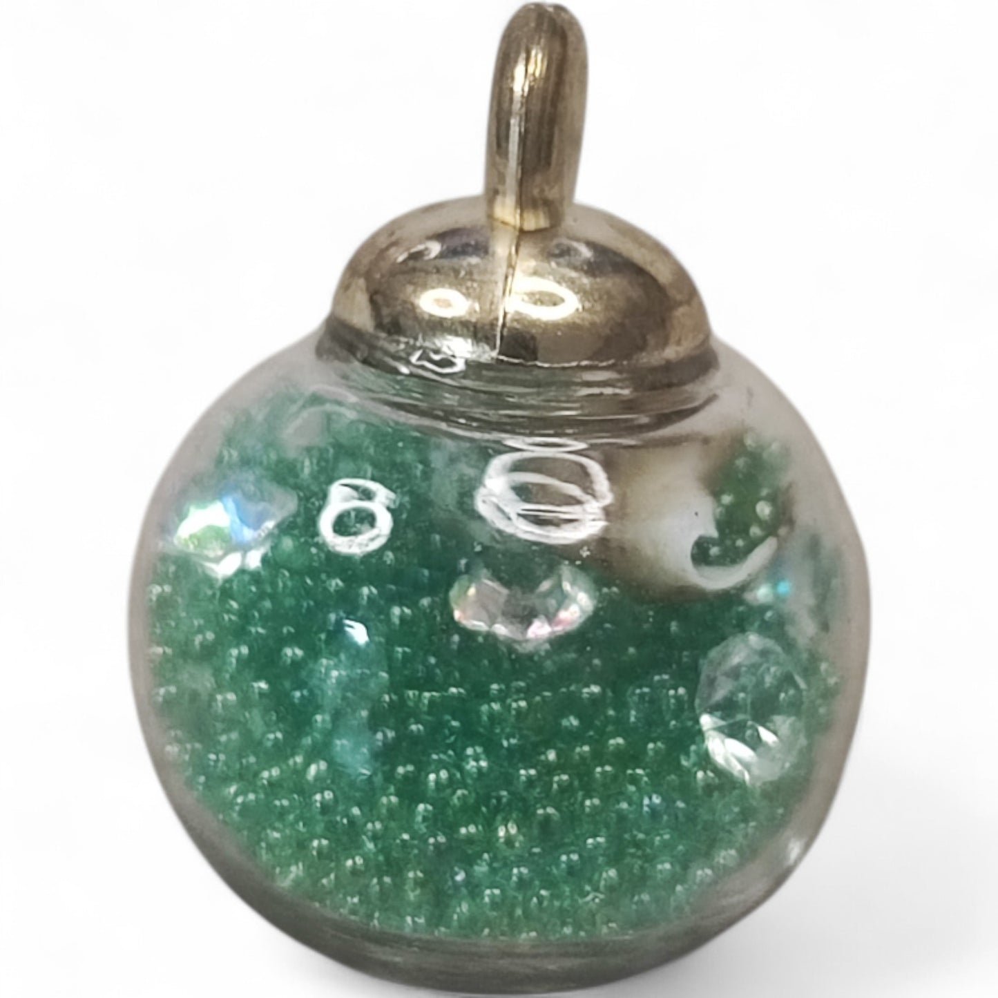x1 Pendentif Globe en Verre avec mini perles, strass & coquillage – 16x21 mm