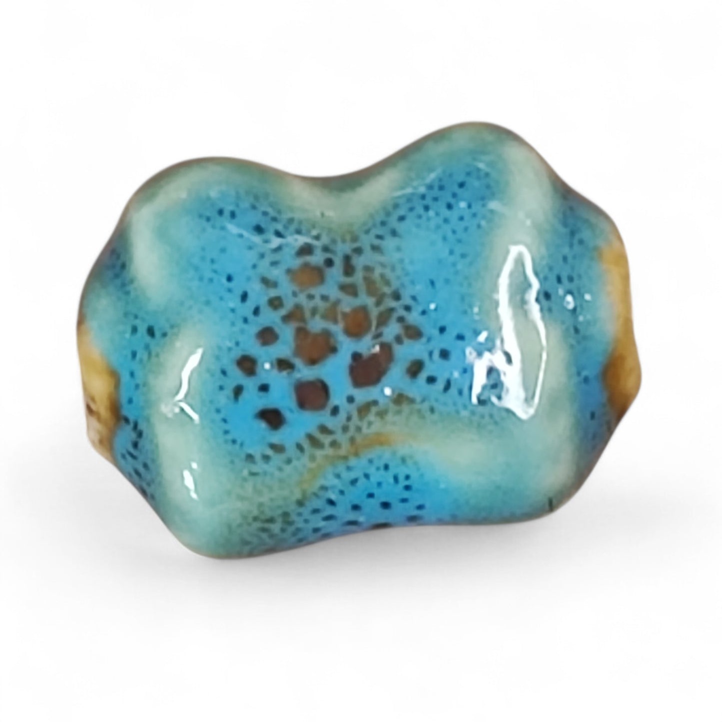 x1 Perle en Porcelaine Artisanale – Forme X – 17 à 18 mm