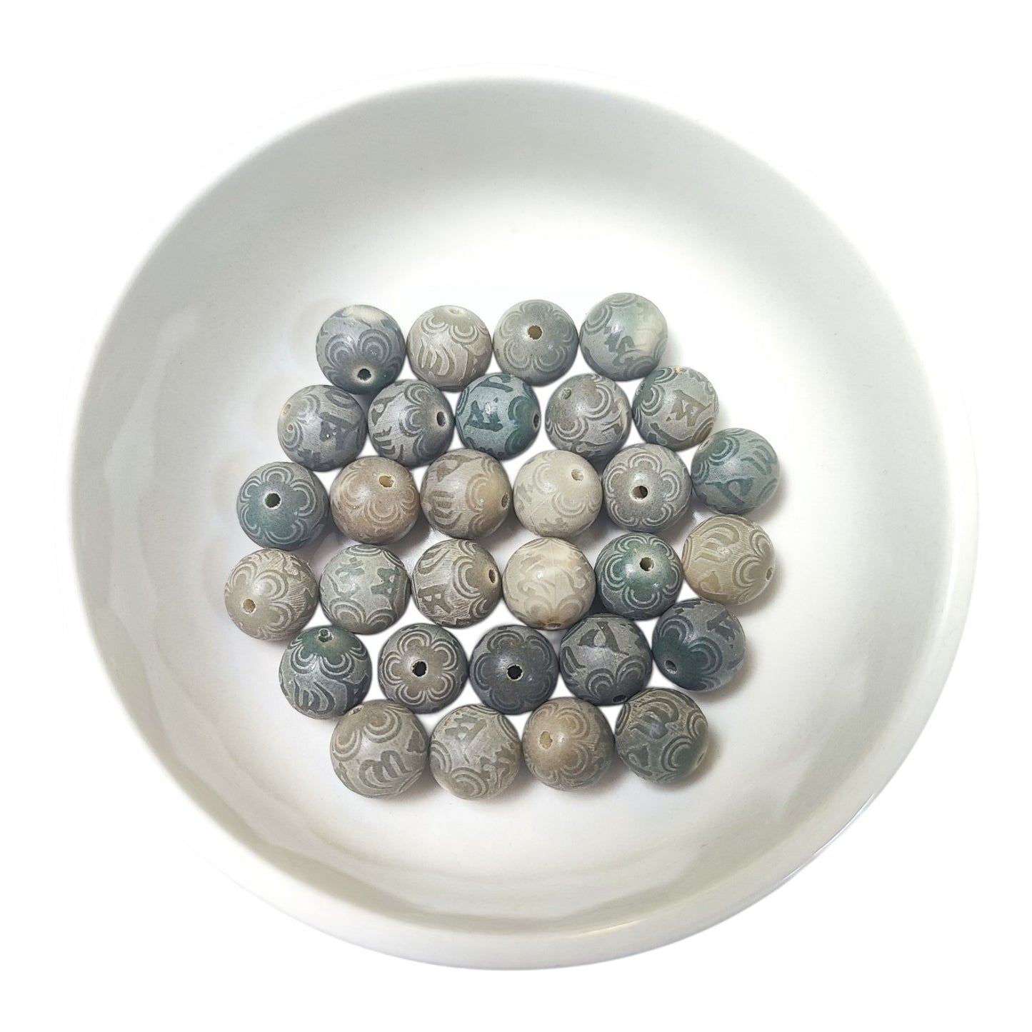 Lot de 10 Perles en Graine de Bodhi – Mantra “Toutes chances prospèrent” – 12/13 mm – Encre Grise