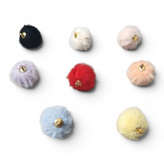 x2 Pendentifs pompons en peluche rond – Anneau doré – 17,5 x 15 mm