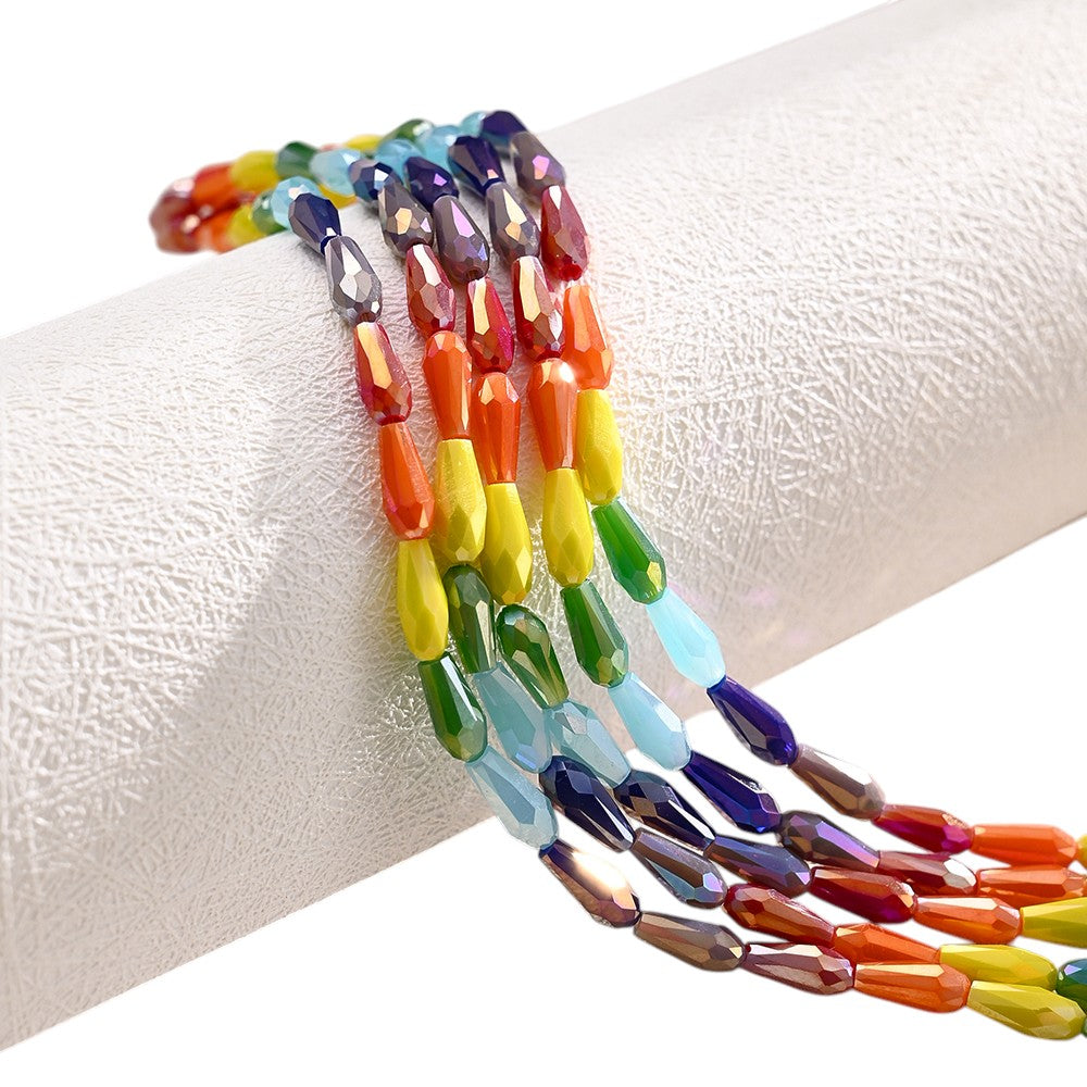 Fil de 21 Perles de Verre Gouttes Nacrés – Couleurs Arc-en-ciel – 9x4 mm