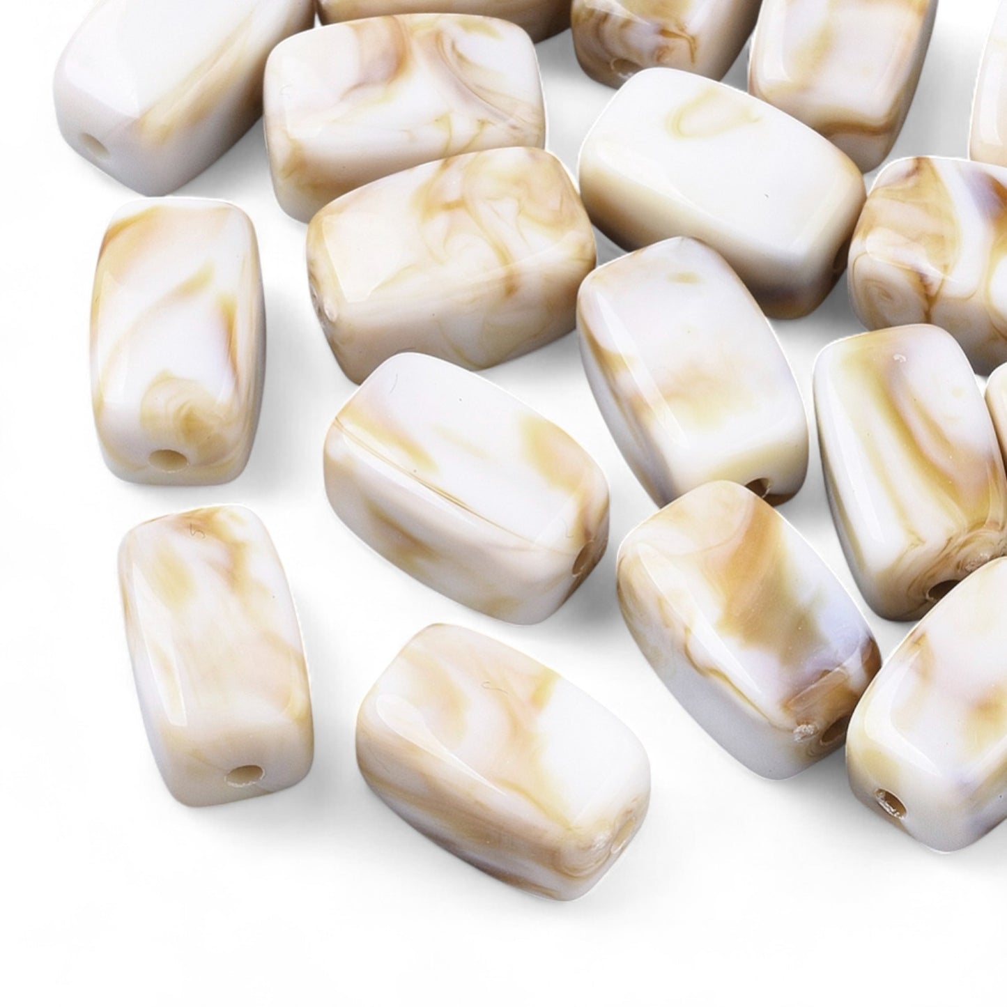 x20 Perles Acryliques Rectangulaires – Effet Pierre Précieuse – Blanc/Beige marbré – 13 mm