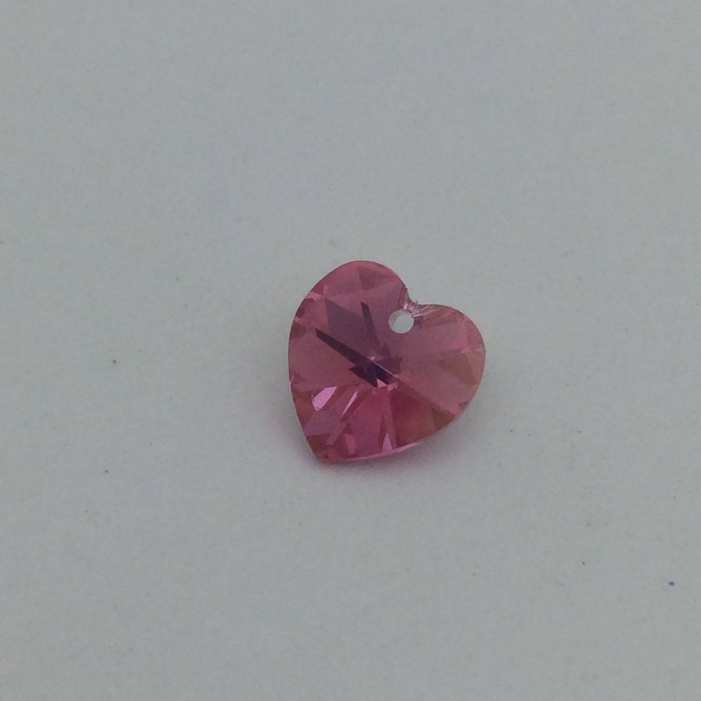 x2 Pendentifs Cœurs Swarovski Elements Cristal Rose AB – 10 mm