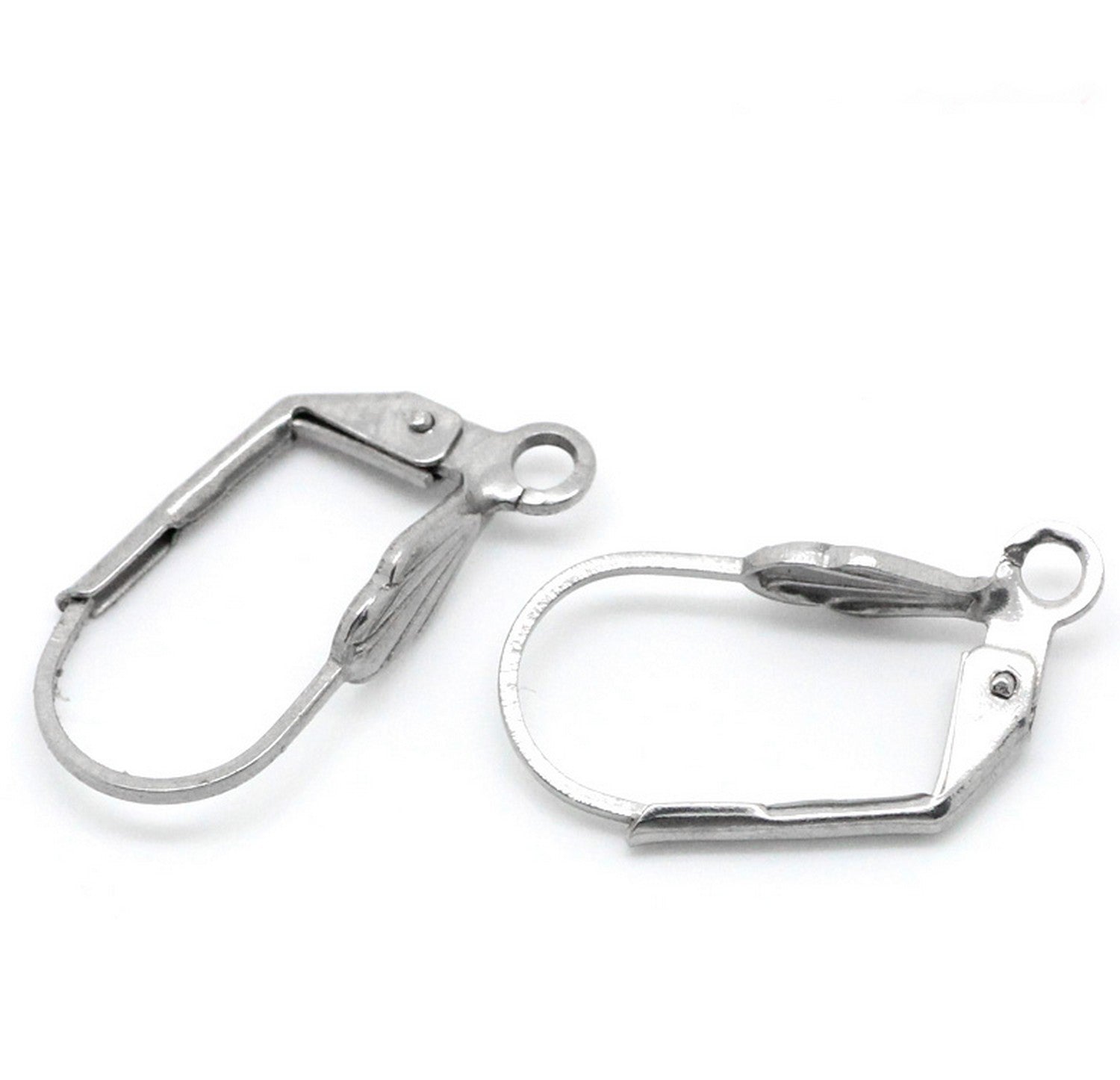 Apprêts: Boucles d'oreilles