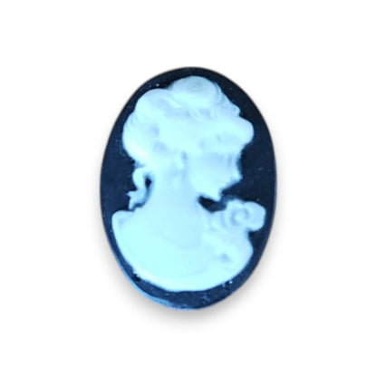 x1 Camée Dôme en Résine – Femme ou Papillon – 18x13mm – Couleurs au choix