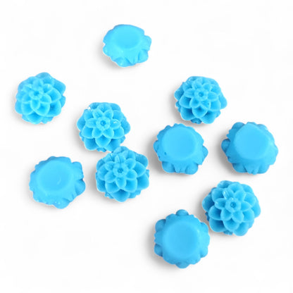 x5 Cabochons Fleur en Résine Opaque – 10 mm