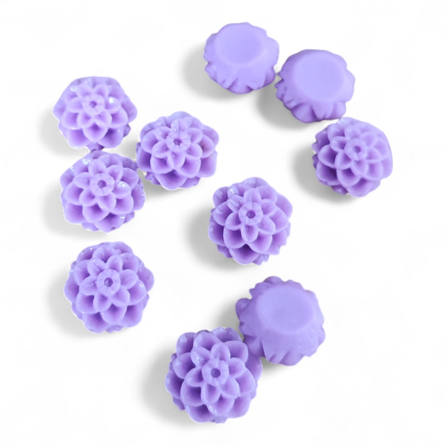 x5 Cabochons Fleur en Résine Opaque – 10 mm