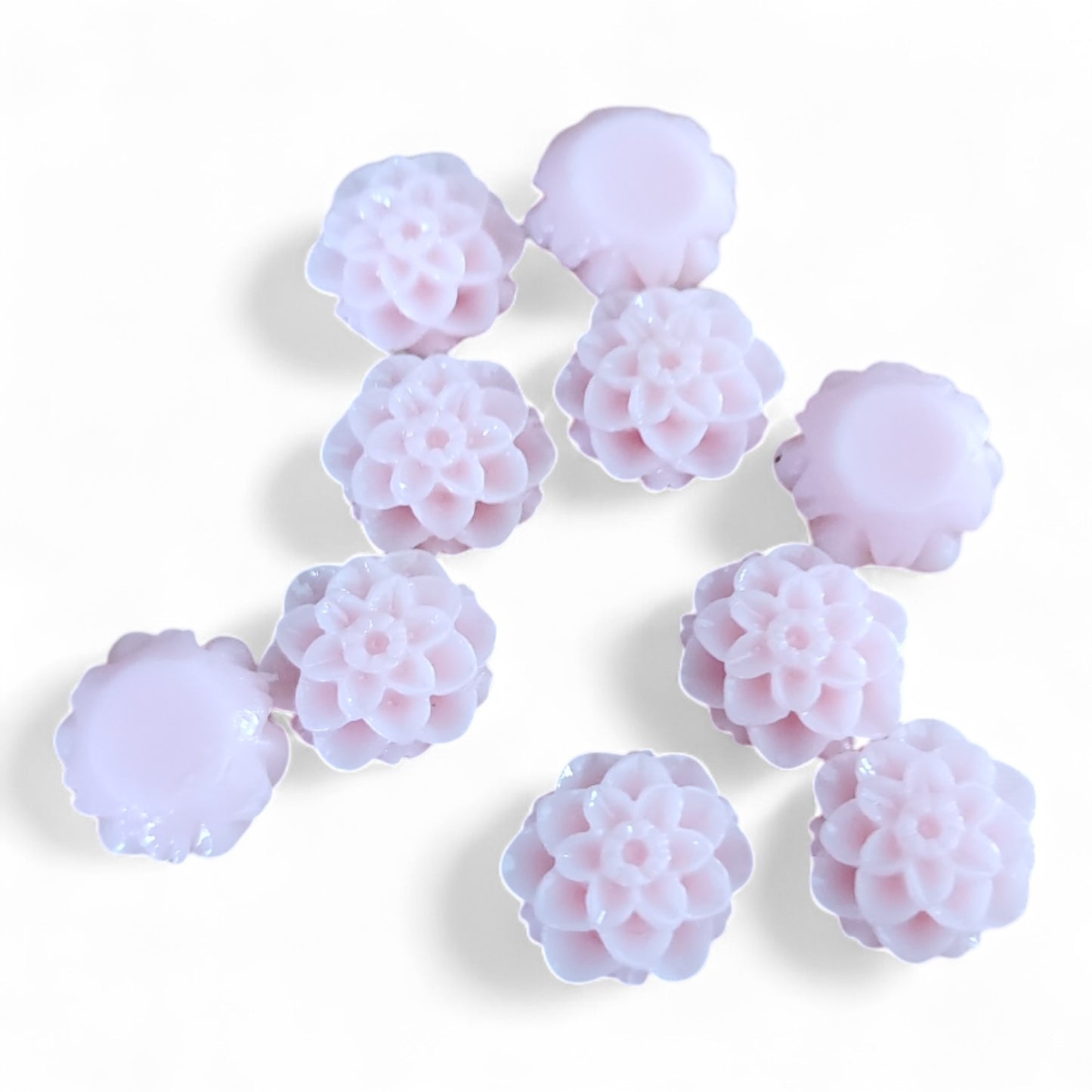 x5 Cabochons Fleur en Résine Opaque – 10 mm