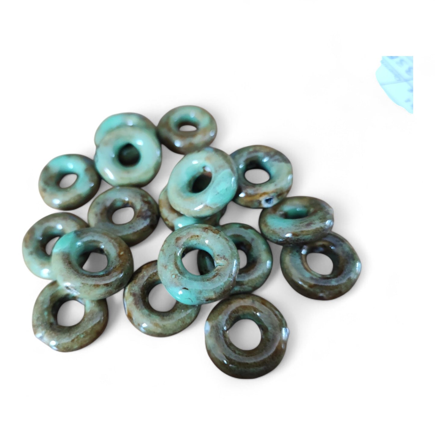 x1 Perle Donut en Porcelaine Artisanale – Couleurs Mélangées – Ø 18 à 22 mm