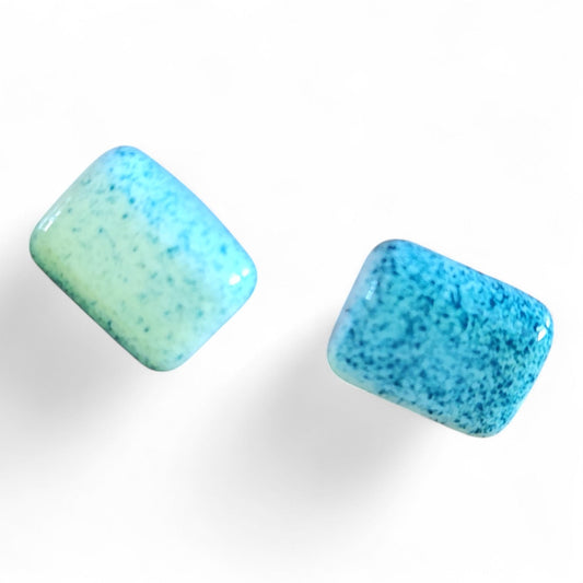 x1 Perle en Céramique Rectangle – Mouchetées Vert, Bleu et Jaune – 18x15 mm