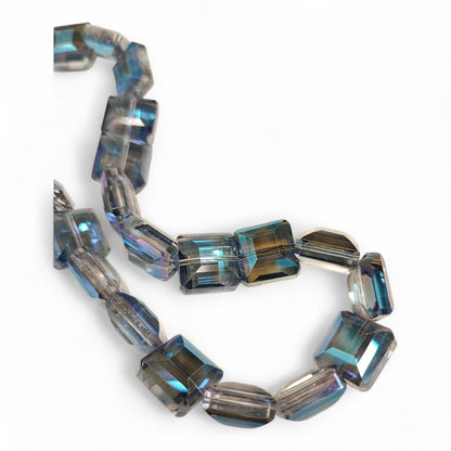x1 Perle Carrée Facettée – Cristal Électrolytique – 13 mm