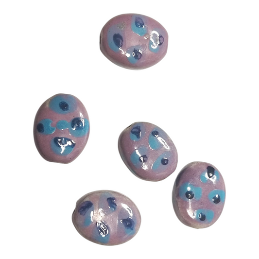 x1 Perle Céramique Ovale Plate – Violet Tacheté Bleu – 24x16 mm