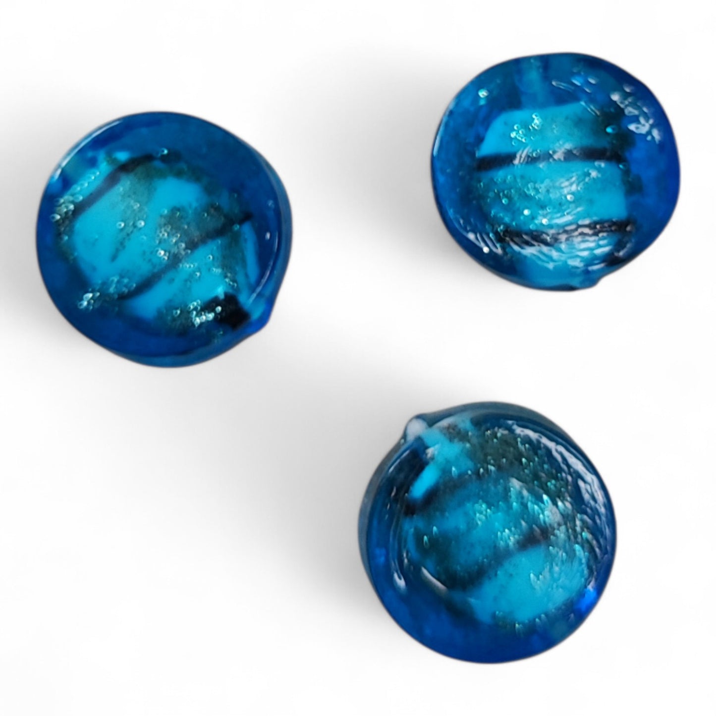 X1 Perle Artisanale en Verre Soufflé – Ronde et Plate 16 mm