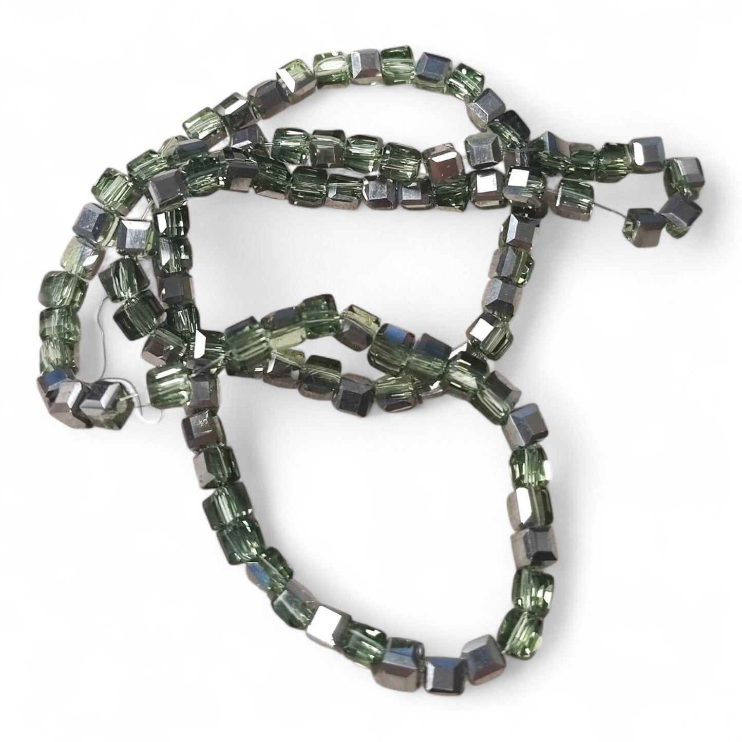 x1 fil de 98 Perles Cubiques Demi-Plaquées Argent – 3 mm – Verre Facetté