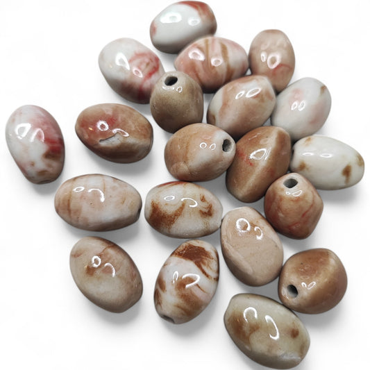 x1 Perle Céramique Marbrée – 19 x 14 mm – Blanc, beige et rosé