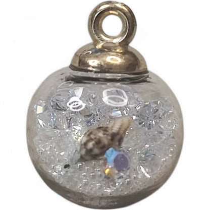 x1 Pendentif Globe en Verre avec mini perles, strass &amp; coquillage – 16x21 mm