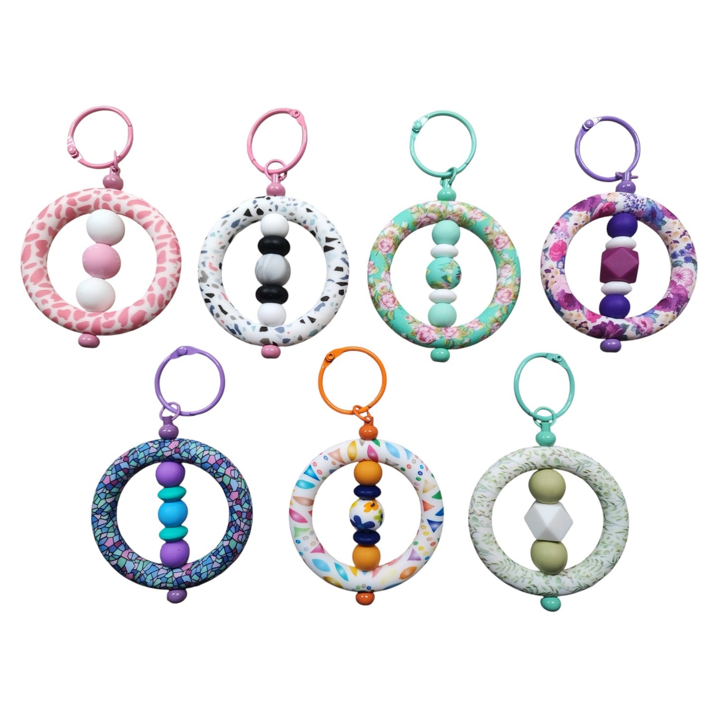 Kit Porte-Clés – Perles en silicone et tige colorée – Les Sharlyzettes