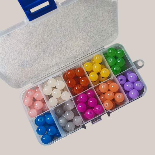 Boîte de Perles en Verre Couleurs Acidulées – 10 mm – 10 Compartiments – ~110 Perles
