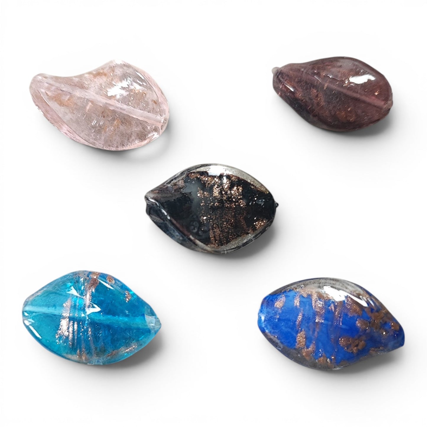 Perles artisanales lampwork en verre filé – Inclusions dorées – Forme torsadée