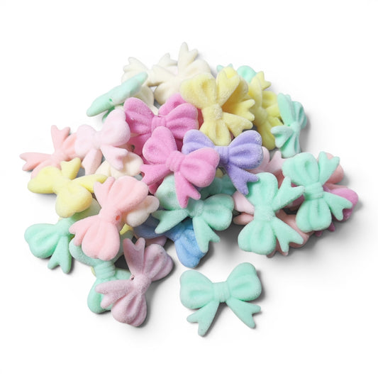 x5 Perles en résine velours – Nœud papillon pastel