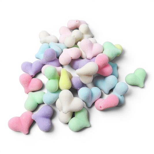 x5 Perles en résine velours – Cœur pastel