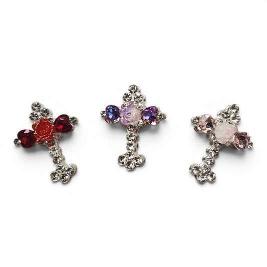 Perle croix en métal et strass – Compatible tiges – 37 x 28 mm