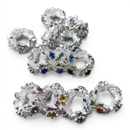 Perles intercalaires couronne fleur en métal argenté et strass – Compatibles tiges