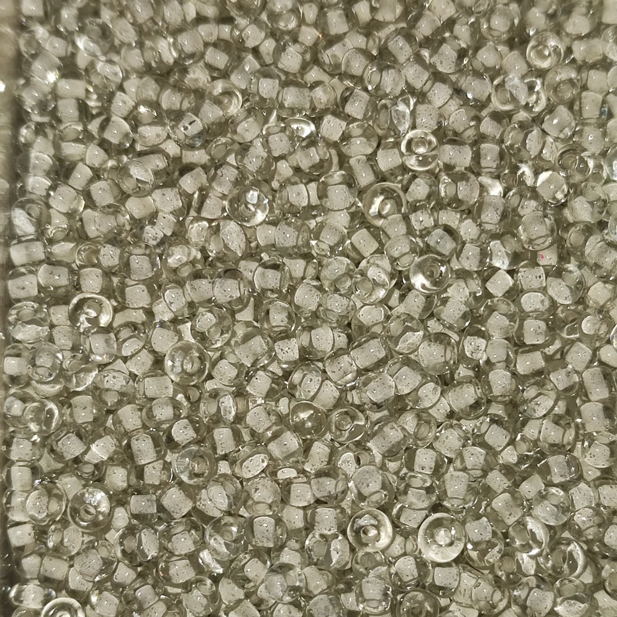 Perles de rocaille en verre – 3mm – Couleurs translucides au choix -25g