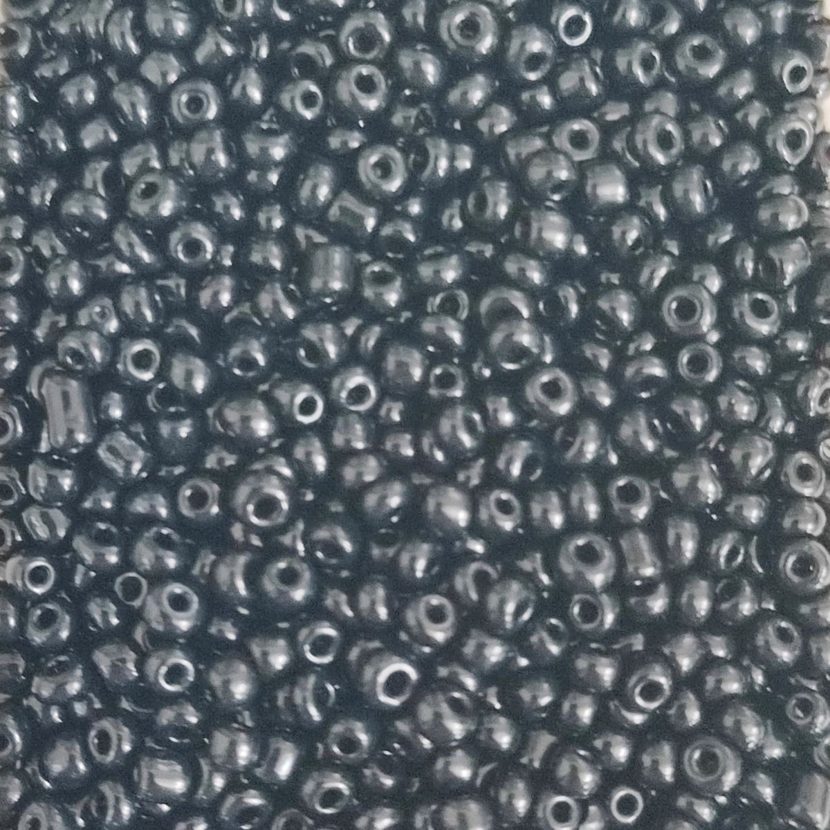 Perles de rocaille en verre – 3mm – Couleurs variées -25g
