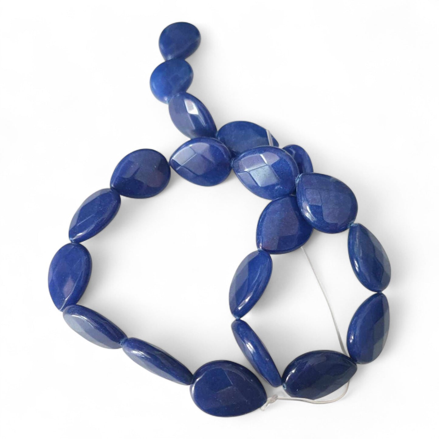 x1 Perles de Jade Blanc Teinté – Goutte Facettée 20x15 mm