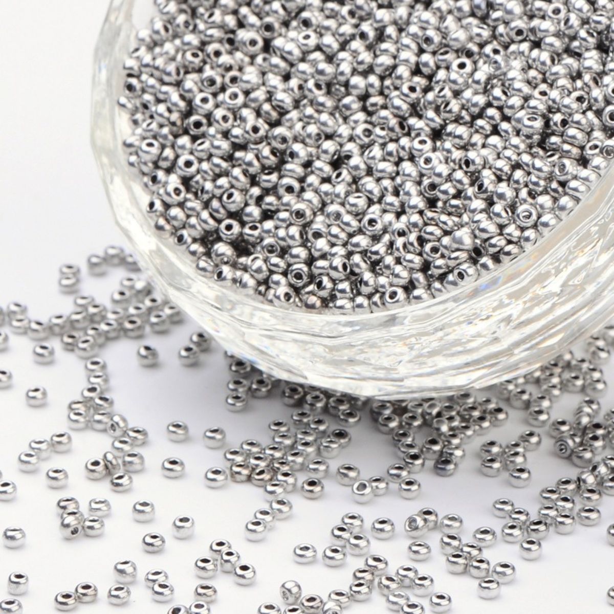 Perles de rocaille opaques – Verre 2x1.5mm - 25g