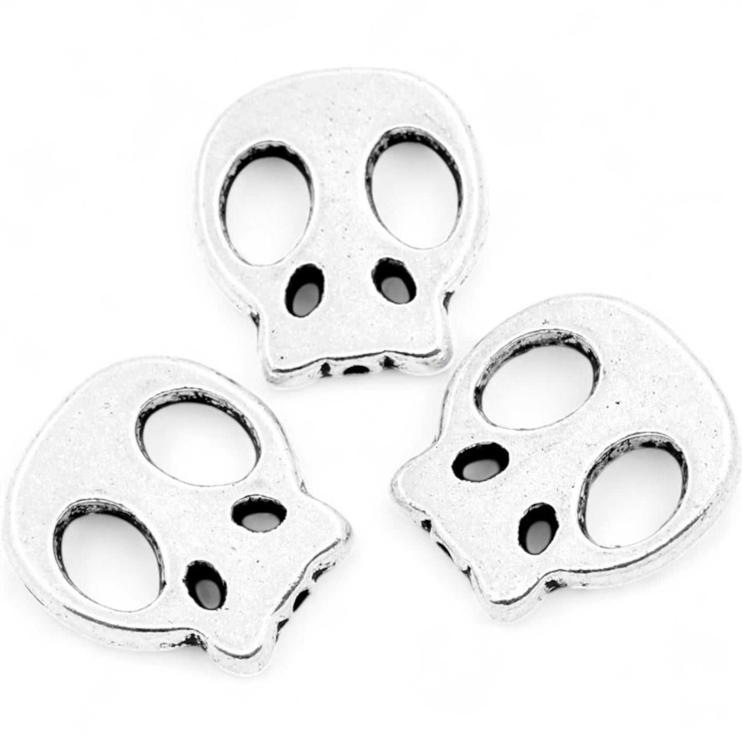 x2 Perles Tête de Mort – Argent Vieilli – 21 x 19 mm