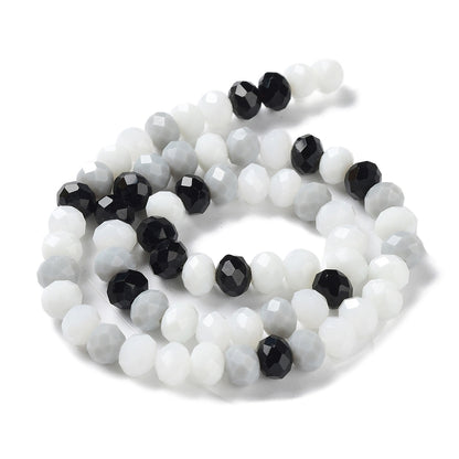 Fil de Perles de Verre à Facettes – Rondelles 8x6 mm – Blanc/gris/noir