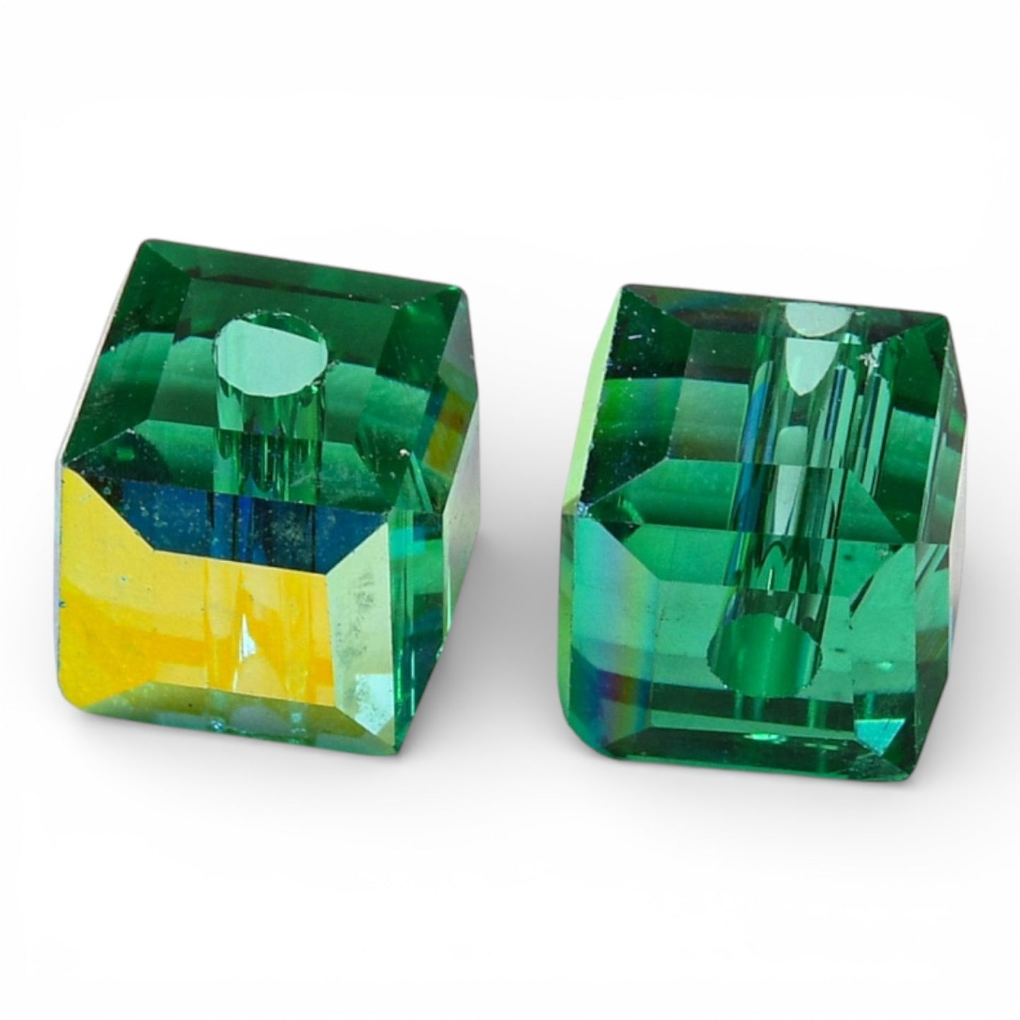 x10 Perles de Verre Facettées Électroplaquées – Cube Vert AB – 5,5 mm