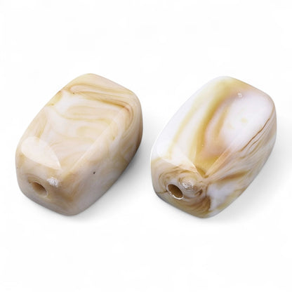 x20 Perles Acryliques Rectangulaires – Effet Pierre Précieuse – Blanc/Beige marbré – 13 mm