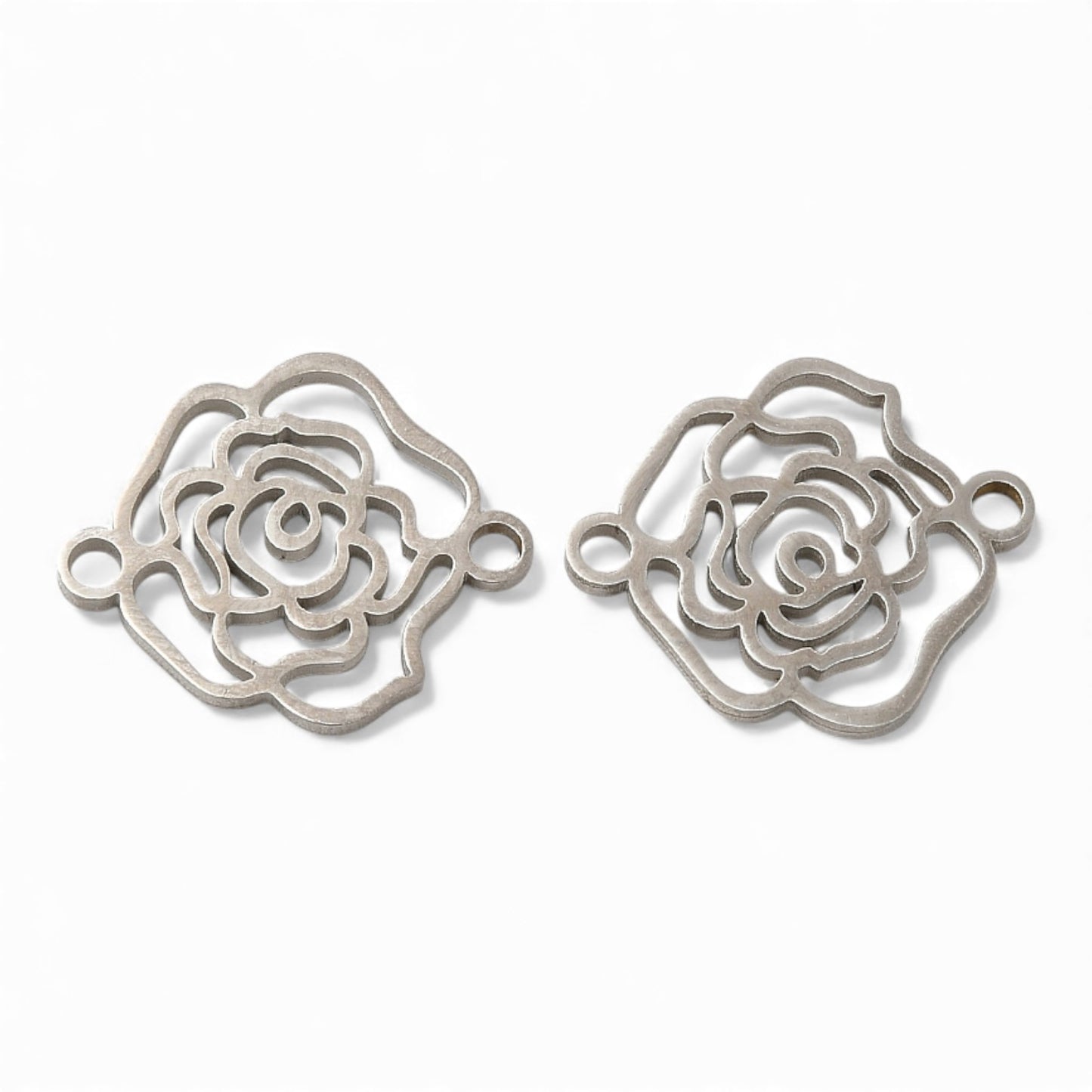 x1 Breloque Connecteur Camélia en Acier Inoxydable 304 – 15×17,5 mm