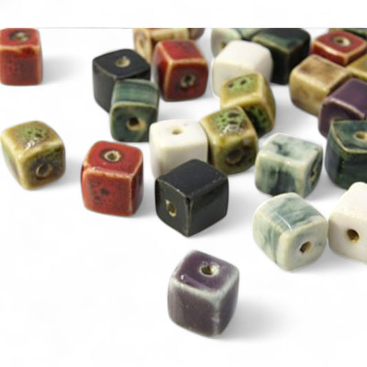 x1 Perle Cube en Porcelaine Émaillée Antique – 10,5 mm – Fait Main – Couleurs au Choix