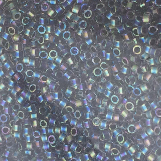 8g perles Miyuki Delicas 11/0 Lined LT Violet AB: DB059